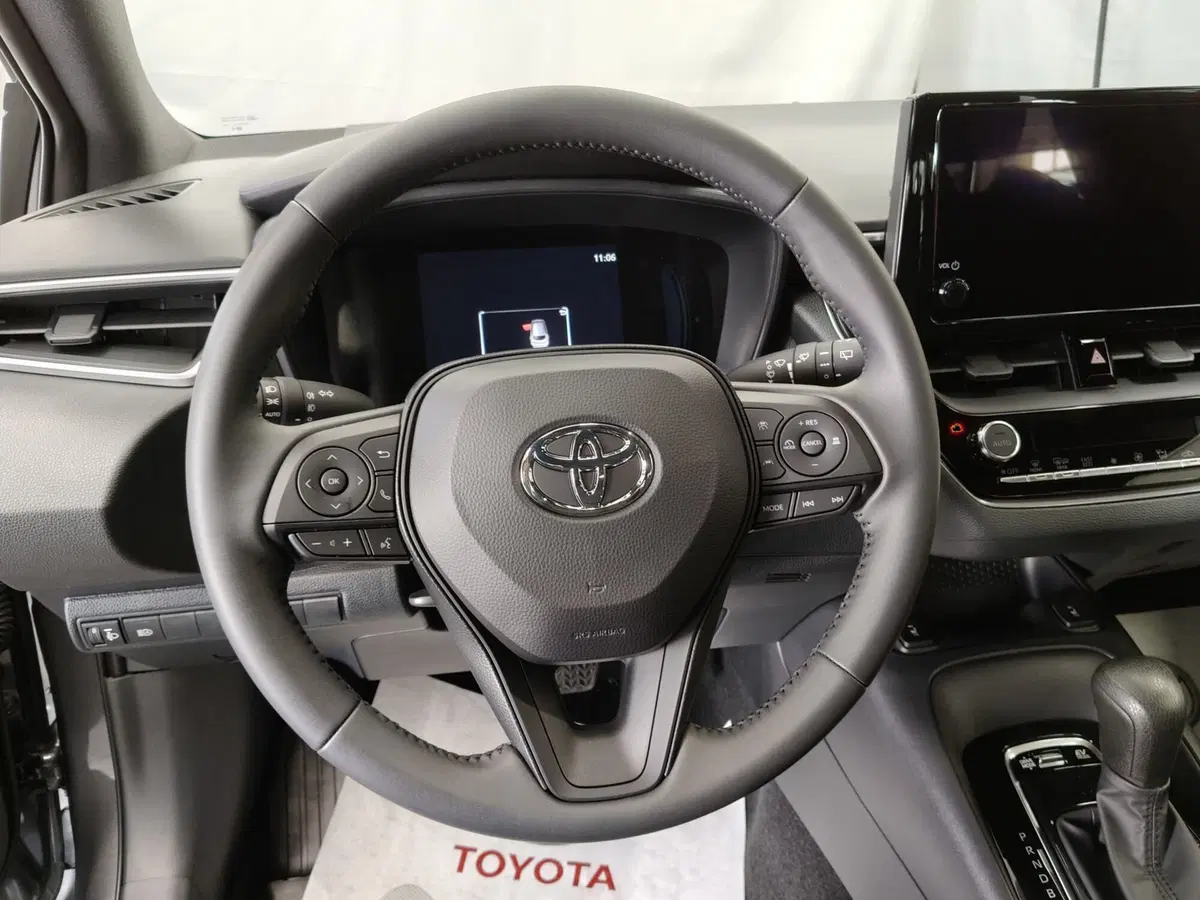 Toyota Corolla Touring Sports nuova a Roma (10)