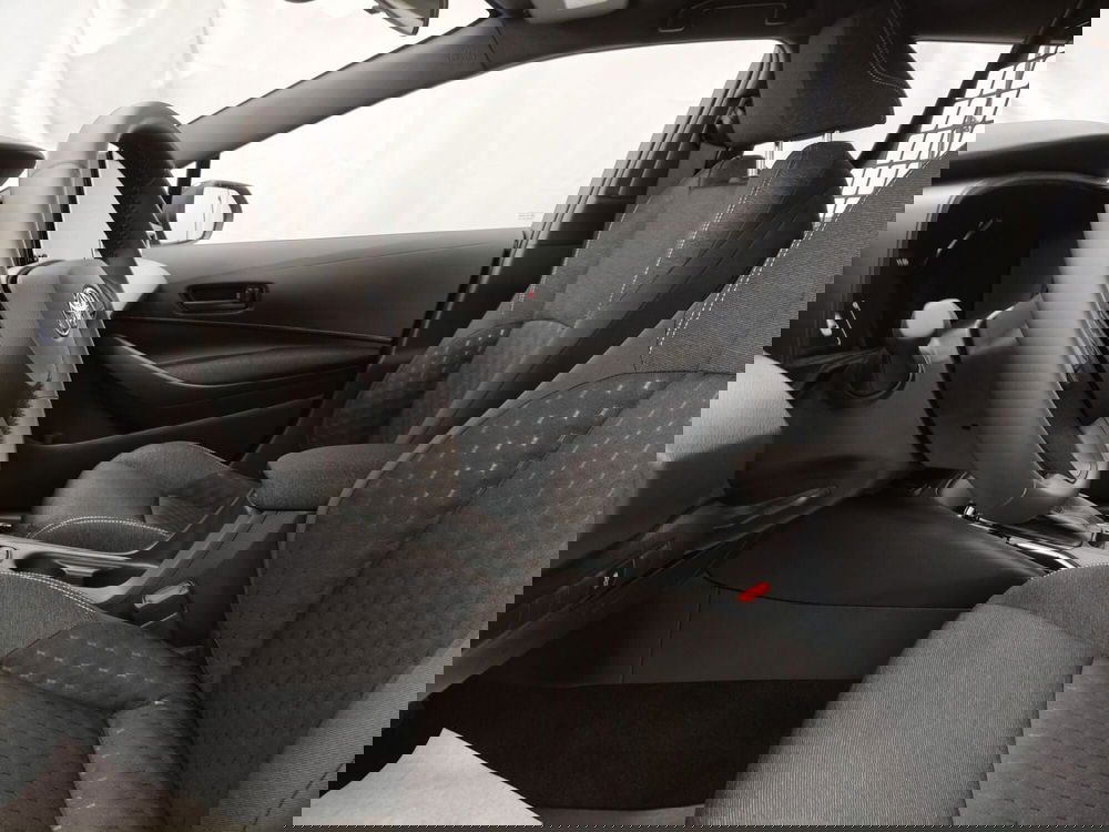 Toyota Corolla Touring Sports nuova a Roma (13)