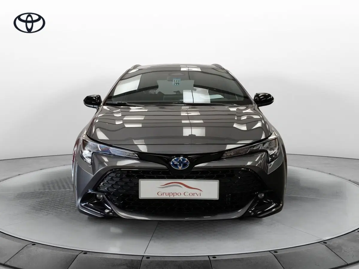 Toyota Corolla Touring Sports nuova a Roma (4)