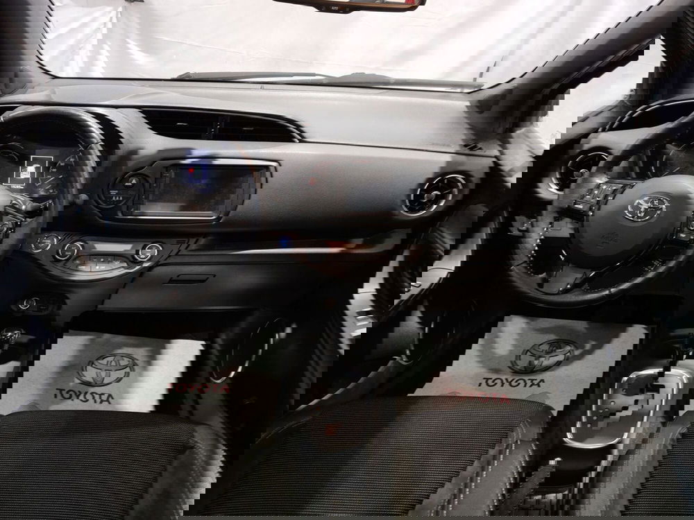 Toyota Yaris usata a Roma (9)