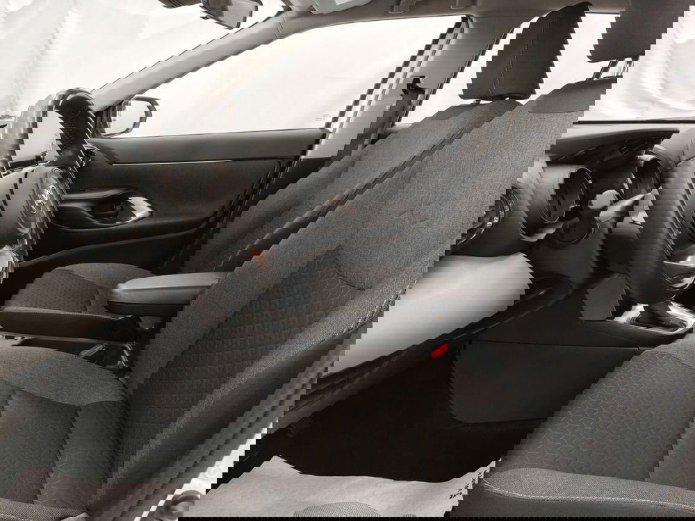 Toyota Yaris Cross usata a Roma (14)