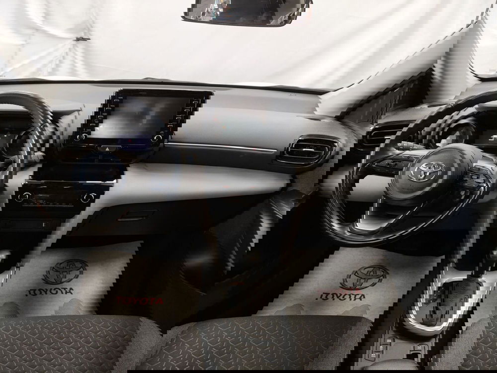 Toyota Yaris Cross usata a Roma (9)