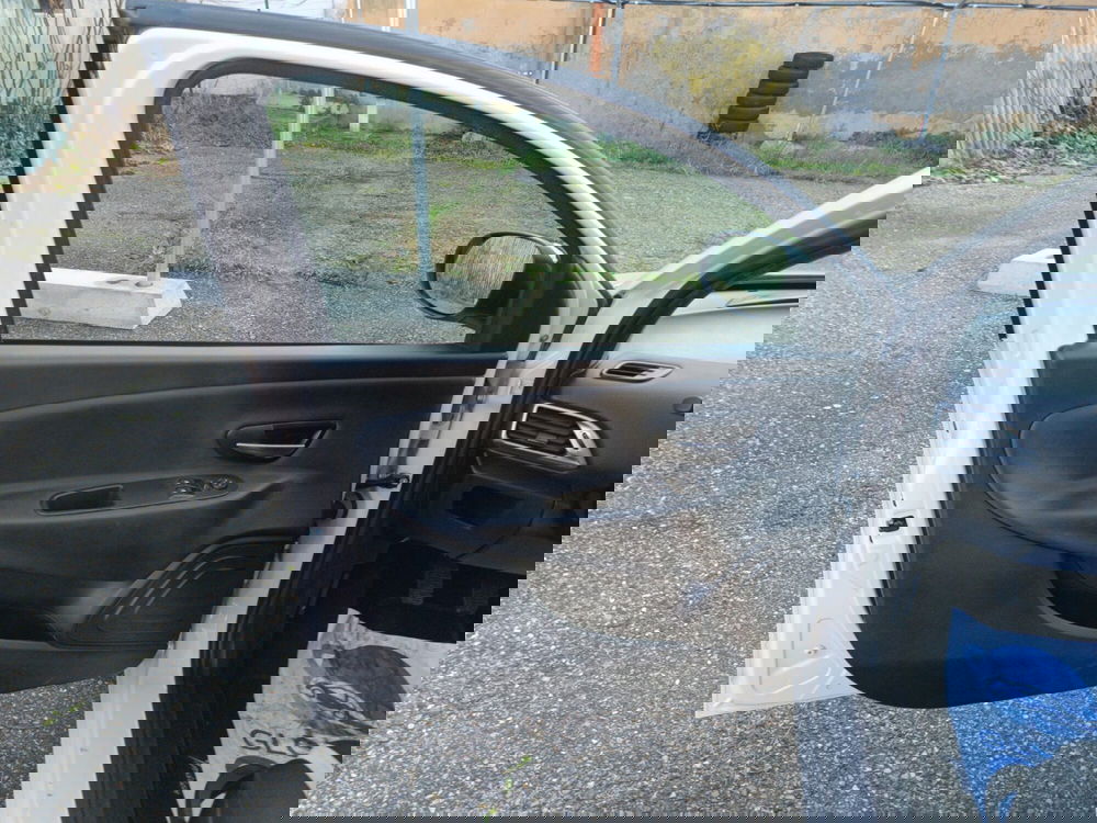 Lancia Ypsilon usata a Bologna (10)