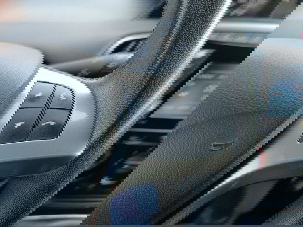 Lancia Ypsilon usata a Bologna (15)