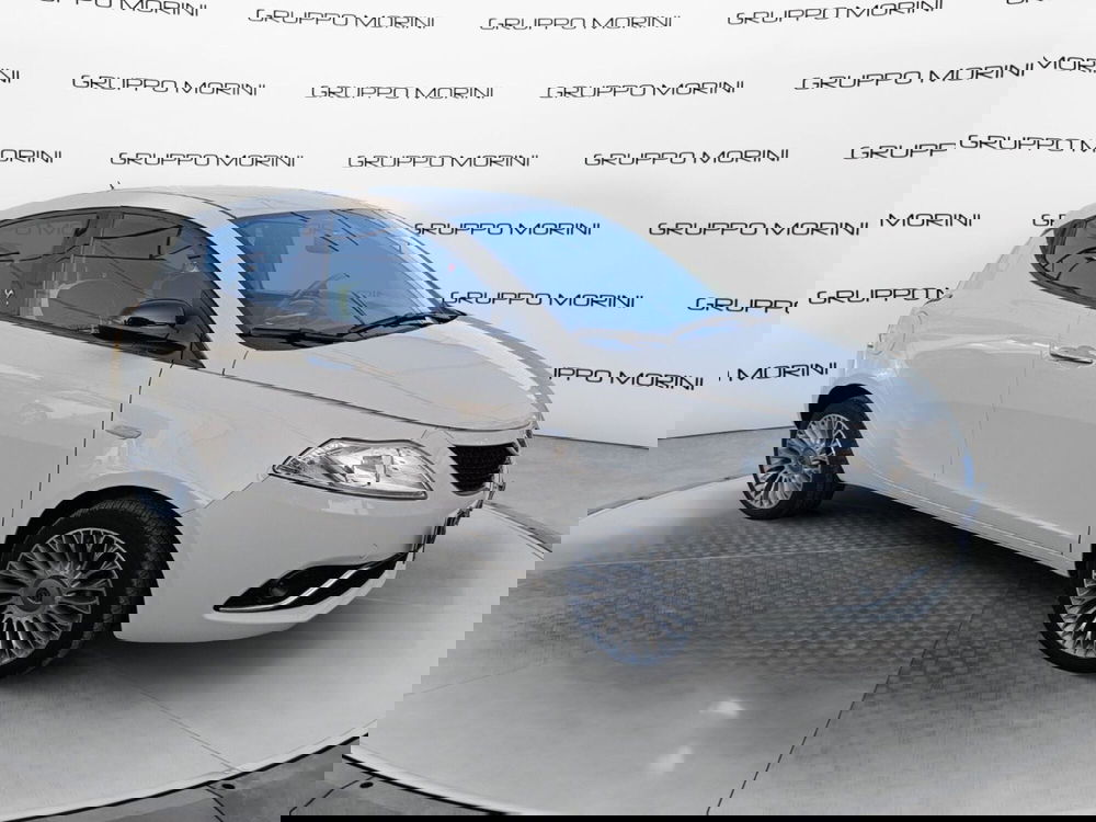 Lancia Ypsilon usata a Bologna (3)