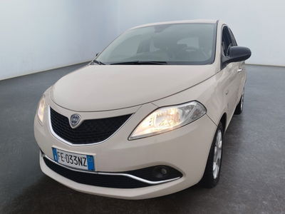 Lancia Ypsilon 1.2 69 CV 5 porte Silver del 2016 usata a Modena