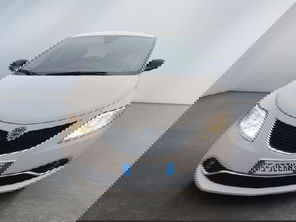 Lancia Ypsilon usata a Modena (2)