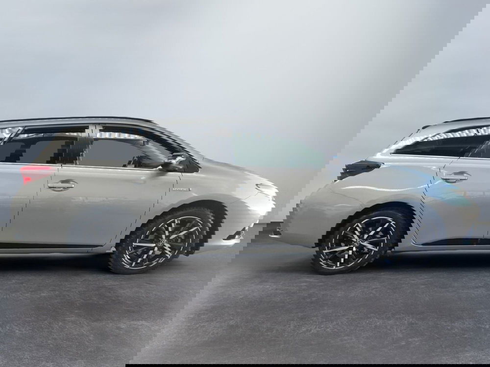 Toyota Auris Station Wagon usata a Modena (4)