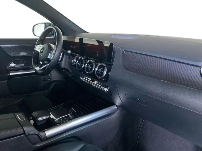Mercedes-Benz GLA SUV usata a Bergamo (15)
