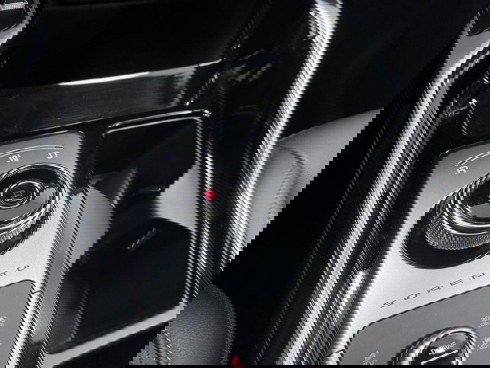 Kia Sorento usata a Como (20)