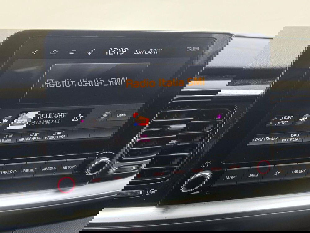 Kia Stonic usata a Como (12)