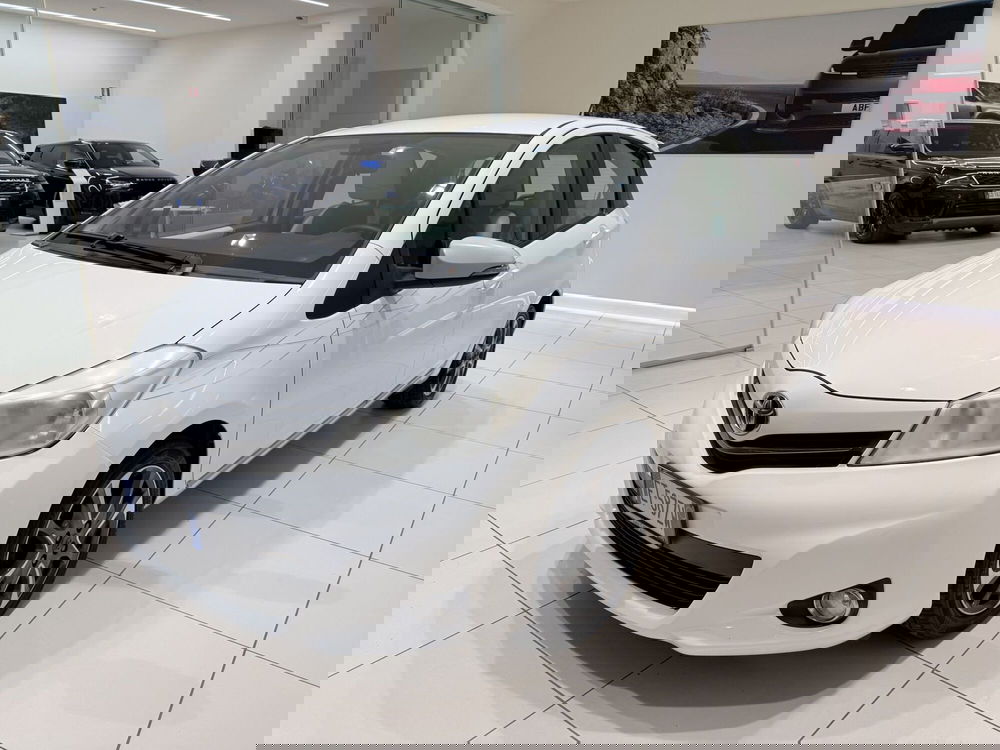 Toyota Yaris usata a Latina