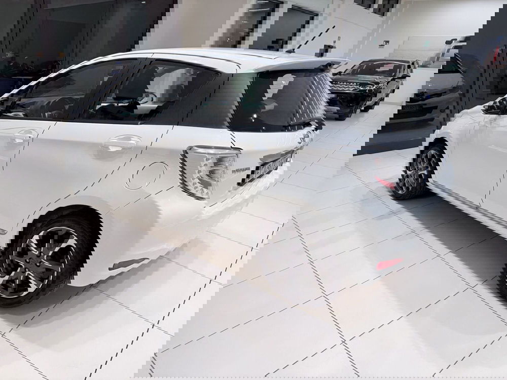 Toyota Yaris usata a Latina (3)