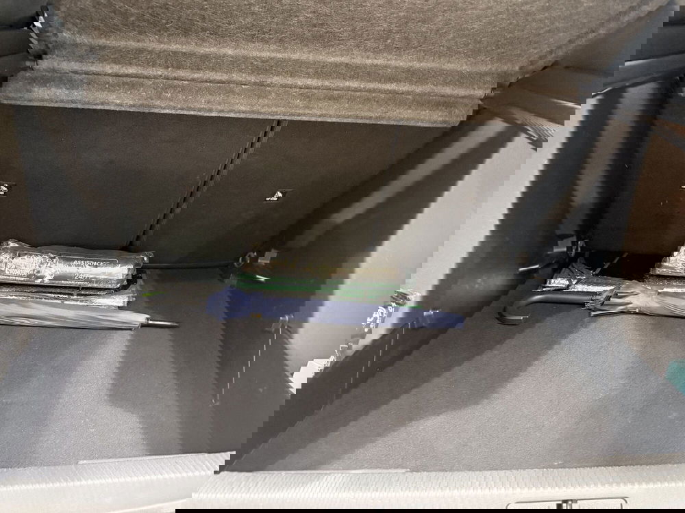 Peugeot 3008 usata a Latina (6)