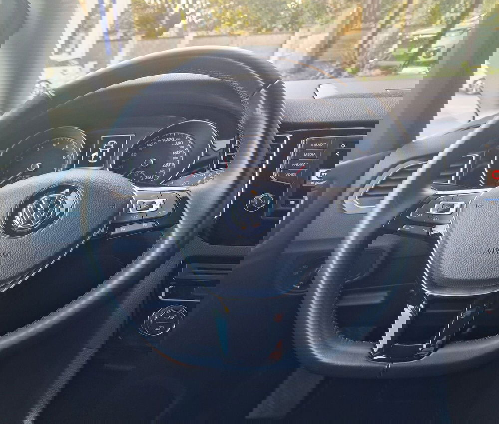 Volkswagen Golf usata a Milano (9)