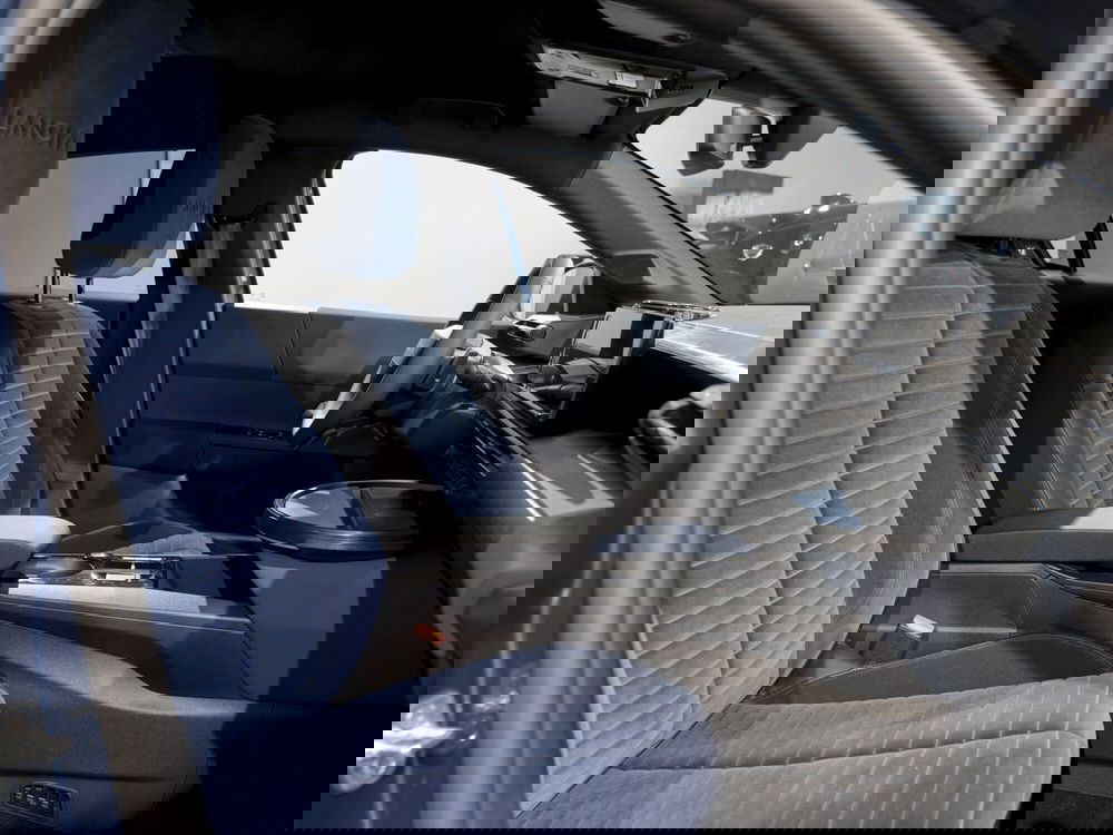 Lancia Ypsilon nuova a Prato (11)