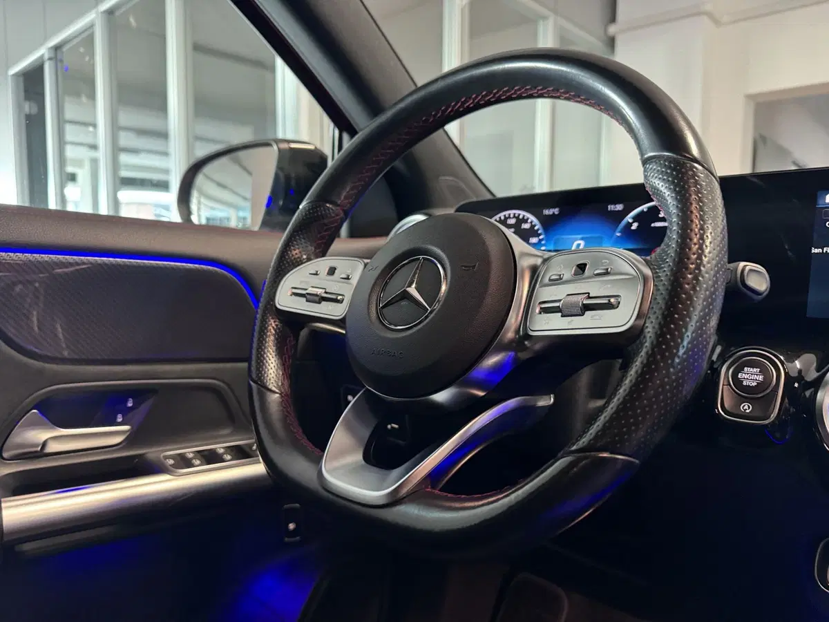 Mercedes-Benz GLA SUV usata a Messina (15)