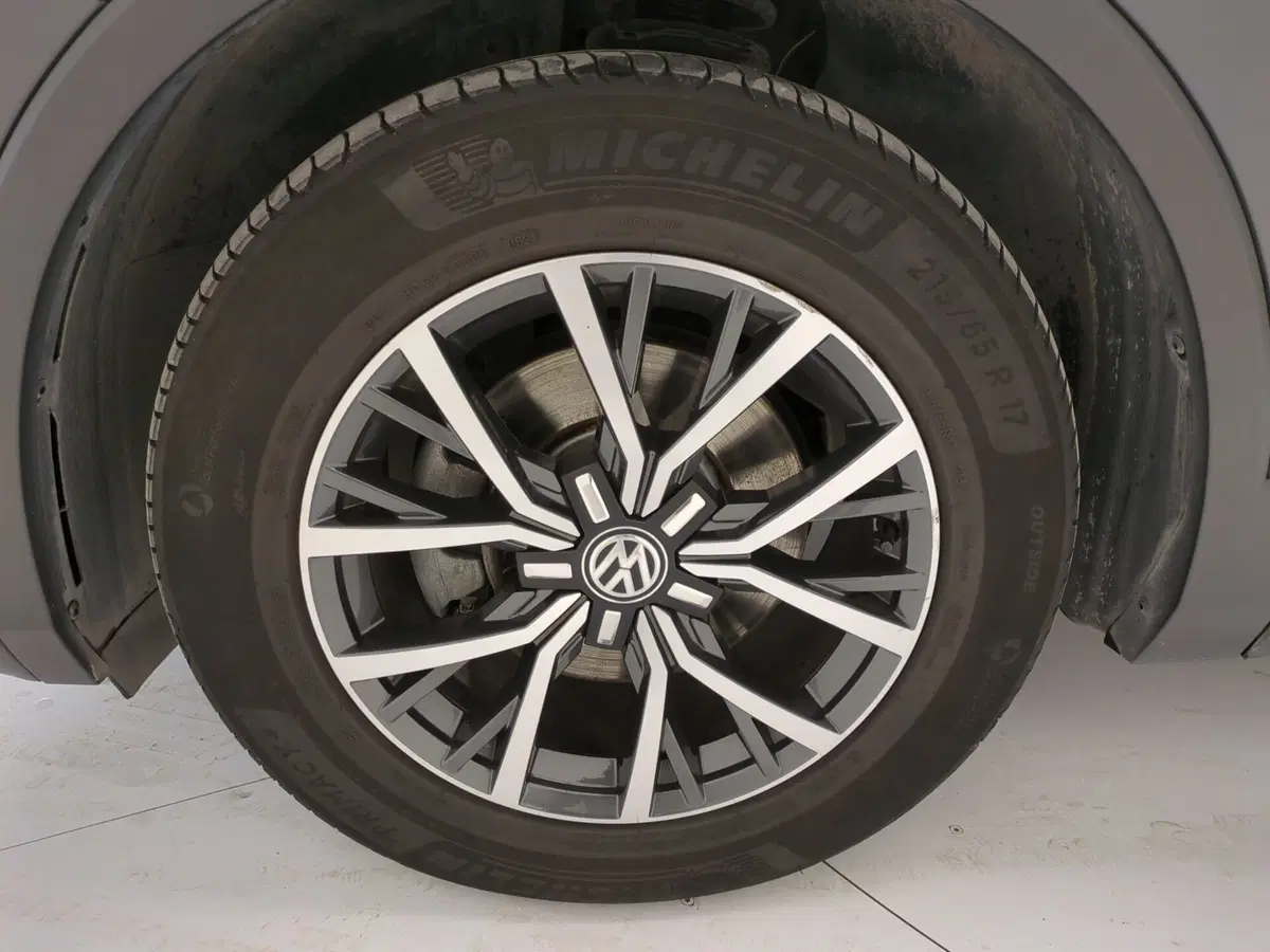 Volkswagen Tiguan usata a Benevento (9)