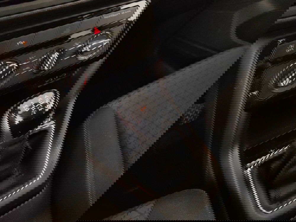 Volkswagen T-Cross usata a Massa-Carrara (11)