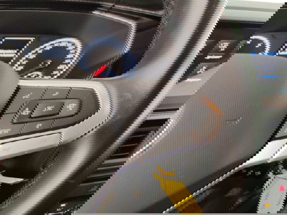 Volkswagen T-Cross usata a Massa-Carrara (13)