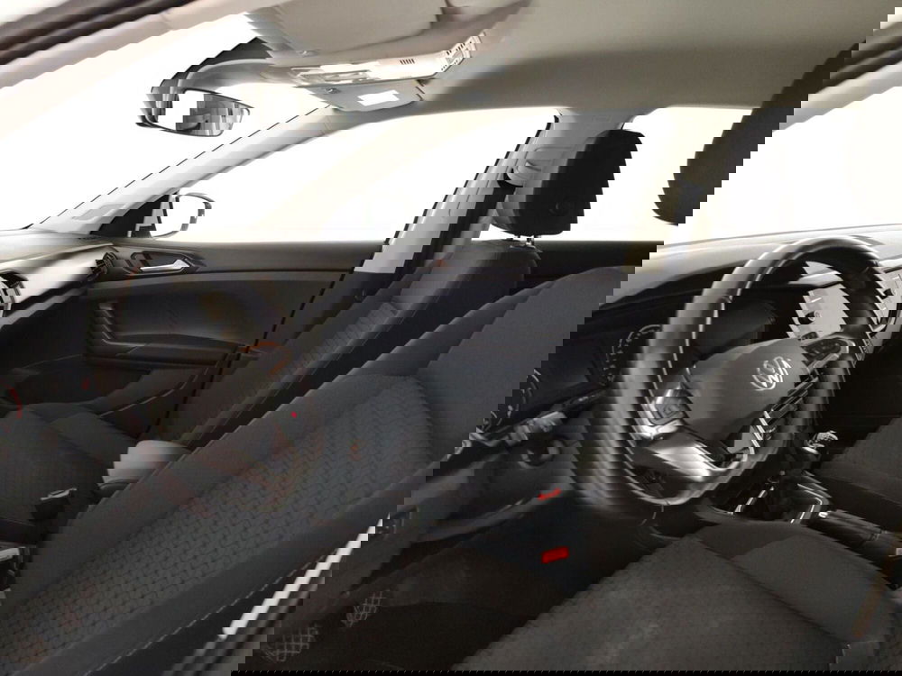 Volkswagen T-Cross usata a Massa-Carrara (7)