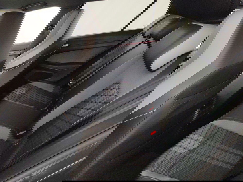 Volkswagen Golf usata a Massa-Carrara (10)