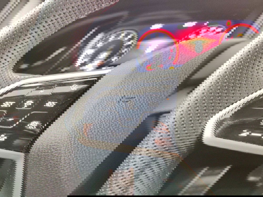 Volkswagen Golf usata a Massa-Carrara (14)