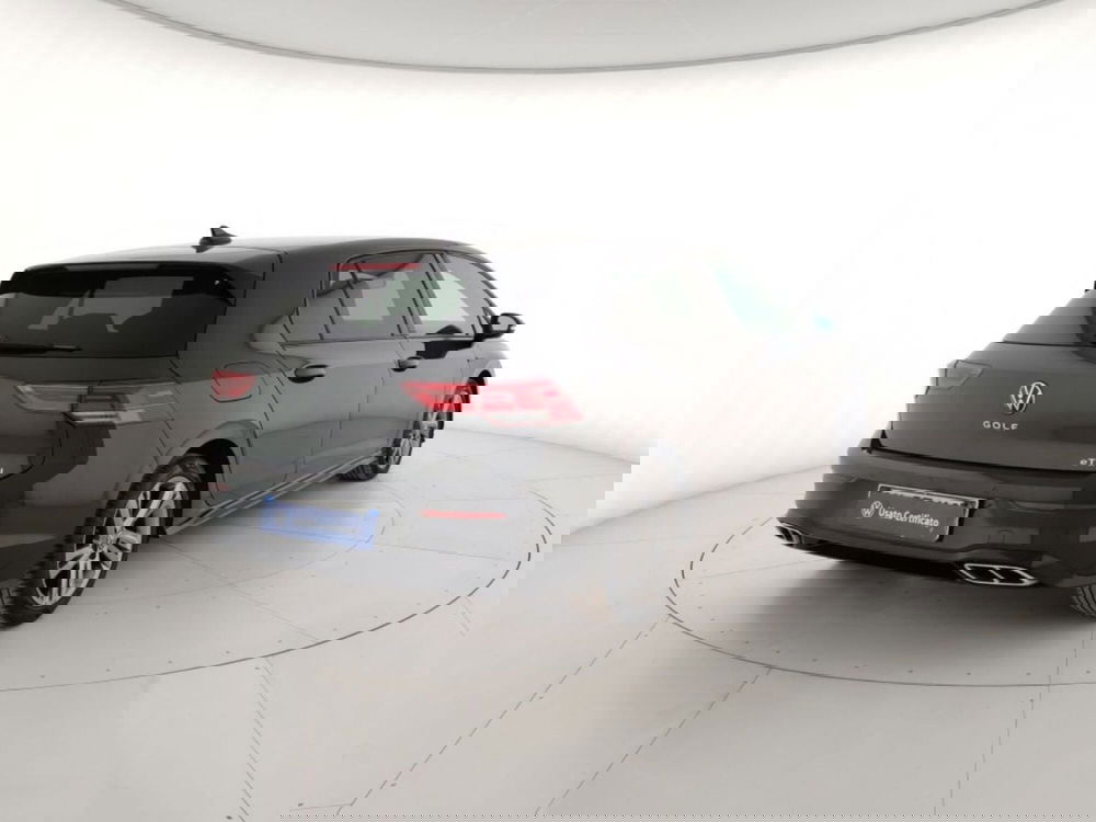 Volkswagen Golf usata a Massa-Carrara (3)