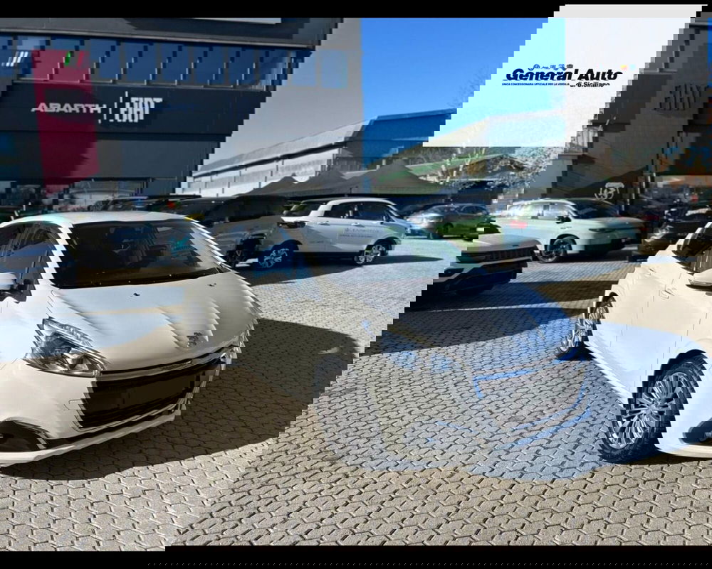 Peugeot 208 usata a Lucca