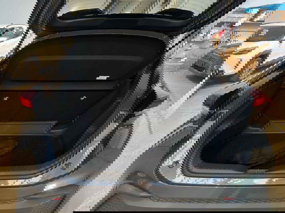 Toyota Toyota C-HR usata a Vicenza (9)