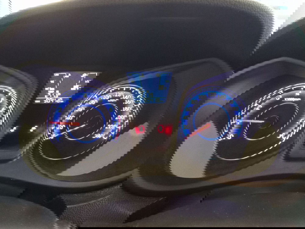 Hyundai ix20 usata a Rimini (19)