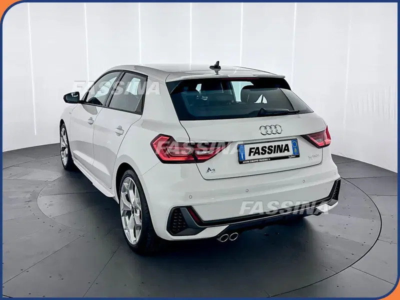 Audi A1 Sportback usata a Milano (4)