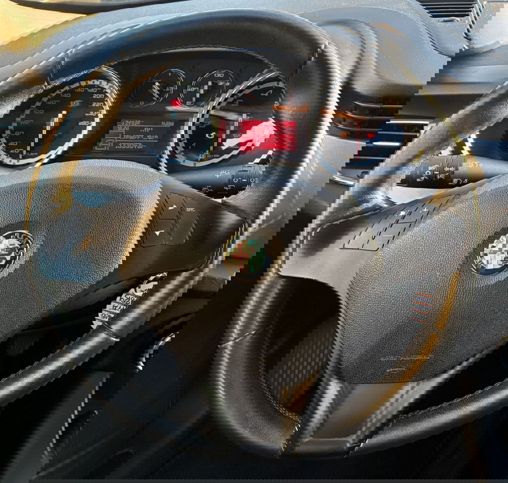 Alfa Romeo Giulietta usata a Frosinone (15)