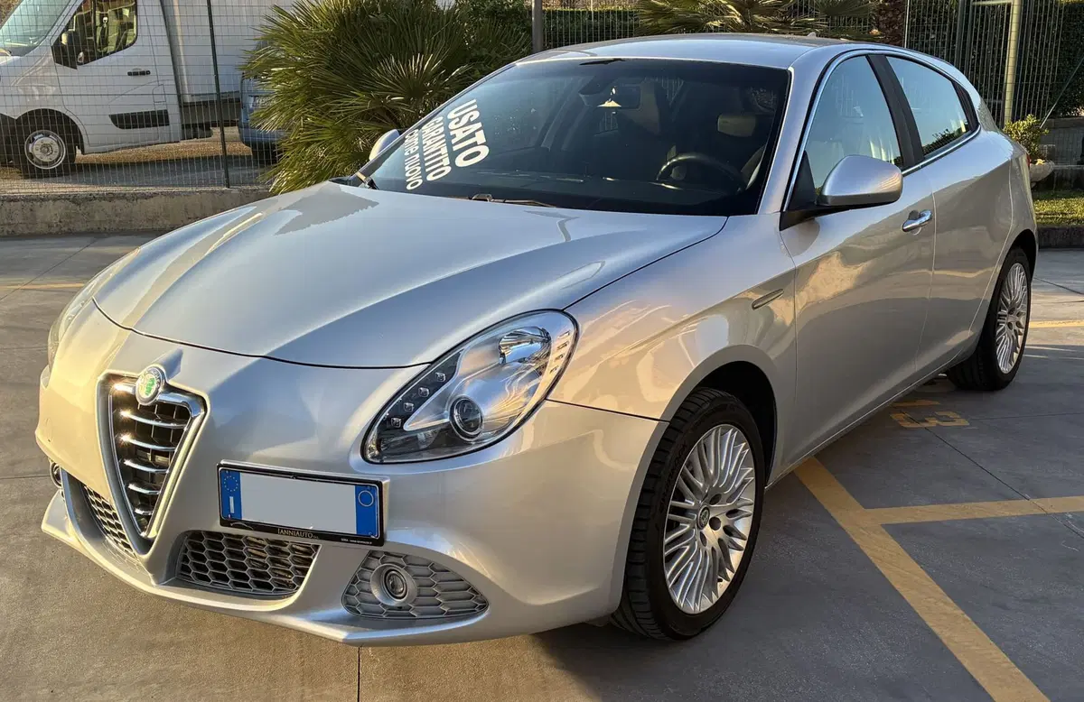 Alfa Romeo Giulietta usata a Frosinone (2)