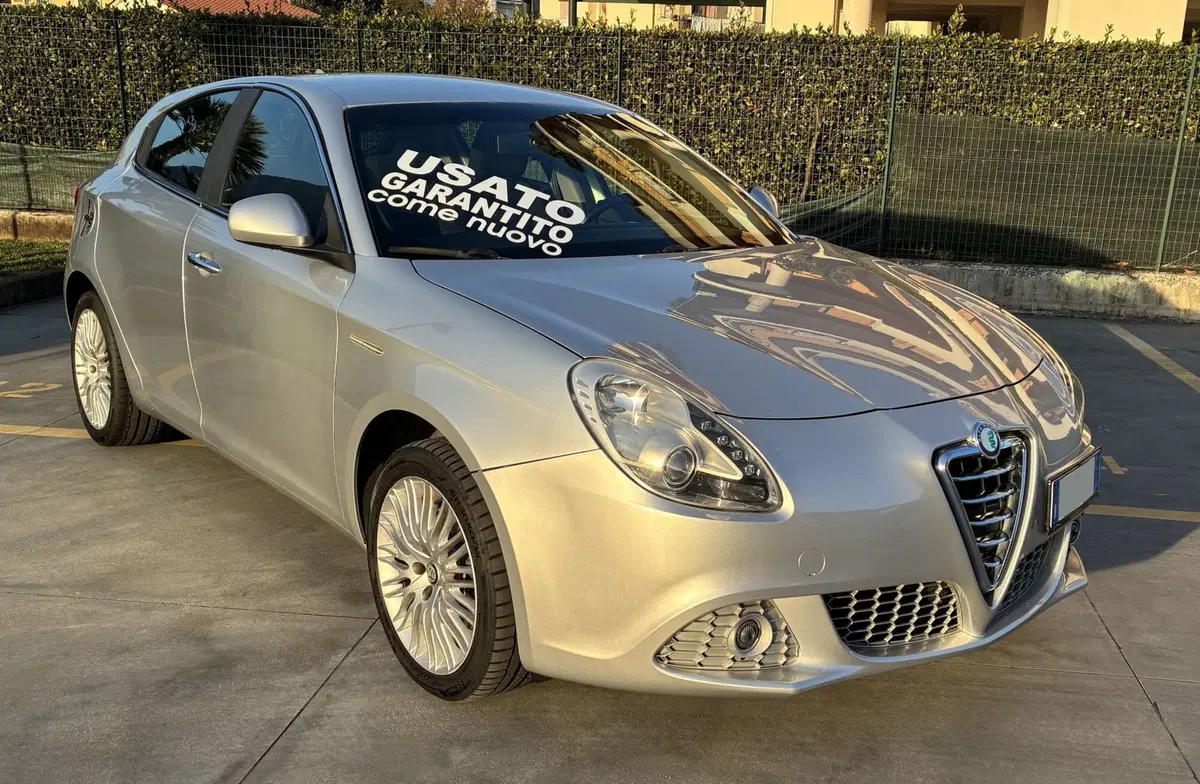 Alfa Romeo Giulietta usata a Frosinone (7)
