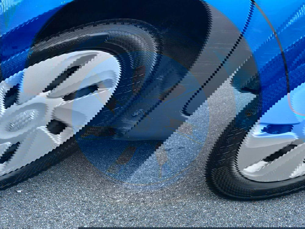 Suzuki Celerio nuova a Vercelli (15)