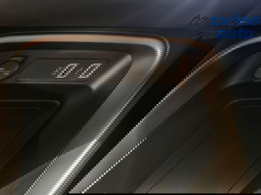 Jeep Avenger nuova a Torino (19)