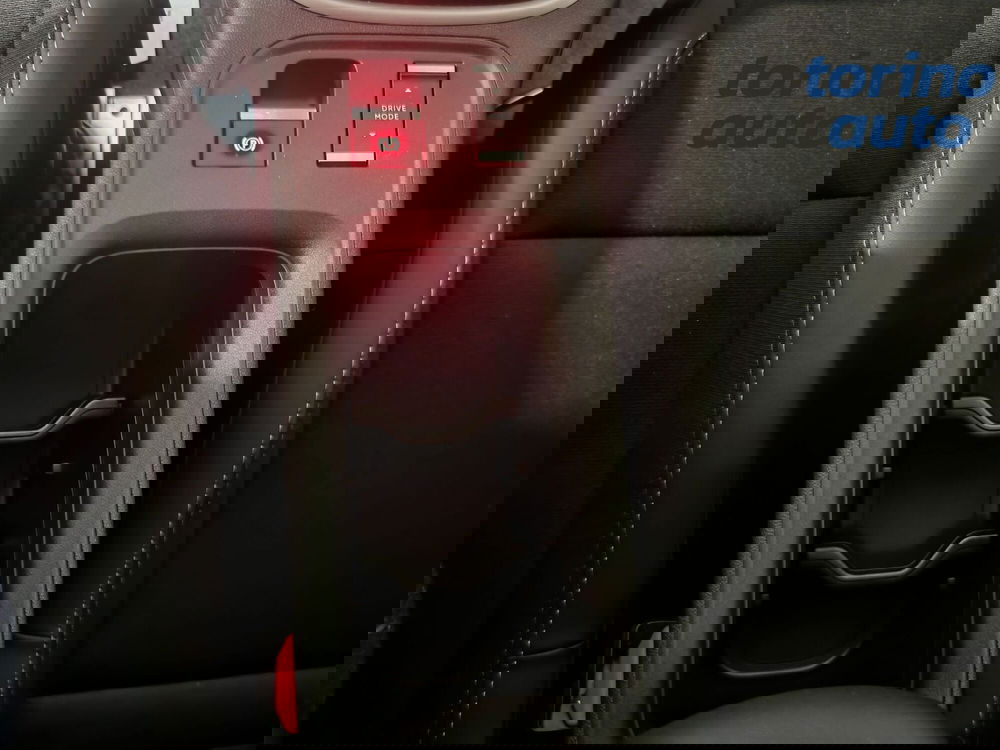 Jeep Avenger nuova a Torino (20)