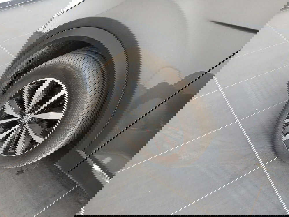 Volkswagen T-Roc usata a Latina (11)