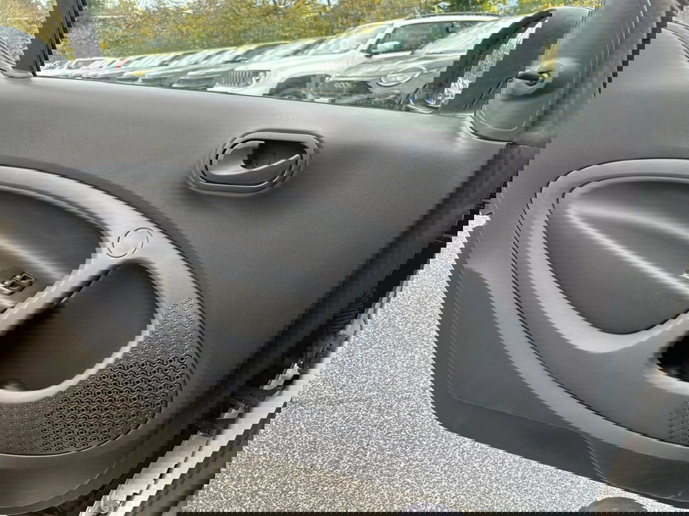 smart Fortwo usata a Latina (18)