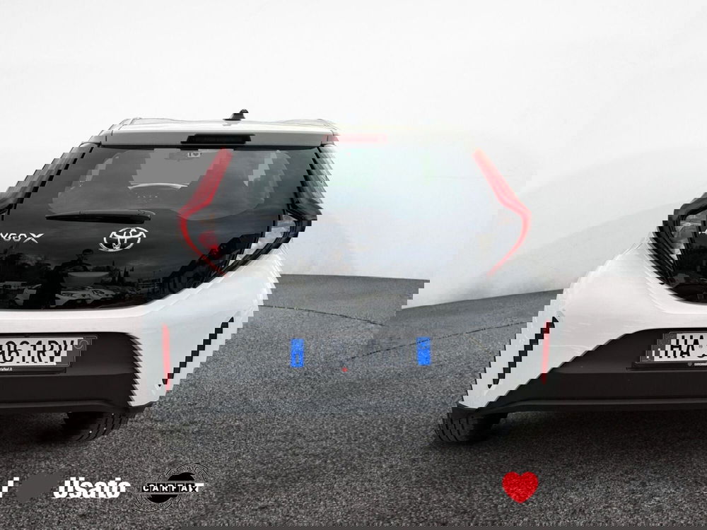 Toyota Aygo X nuova a Latina (5)