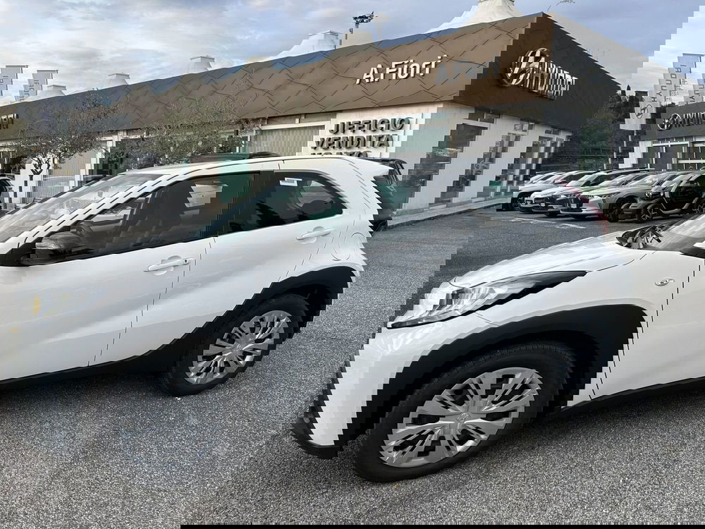 Toyota Aygo X nuova a Latina (8)