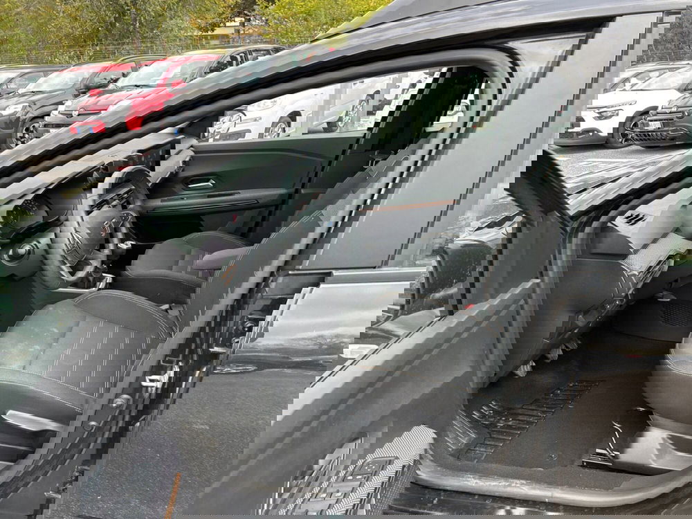 Dacia Sandero usata a Roma (13)