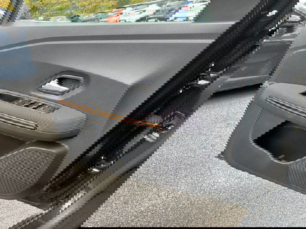 Dacia Sandero usata a Roma (19)