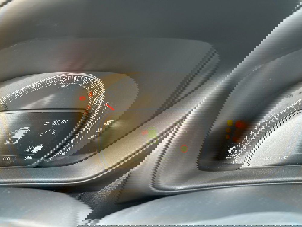 Toyota Aygo X nuova a Latina (14)