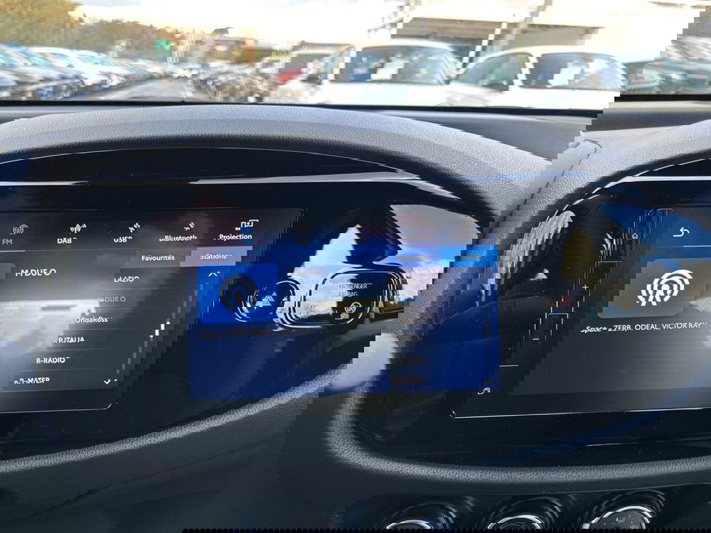 Toyota Aygo X nuova a Latina (15)