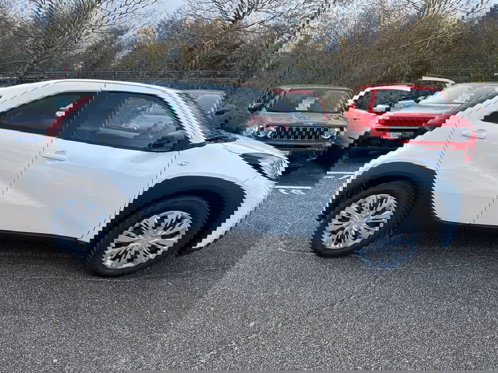 Toyota Aygo X nuova a Latina (6)