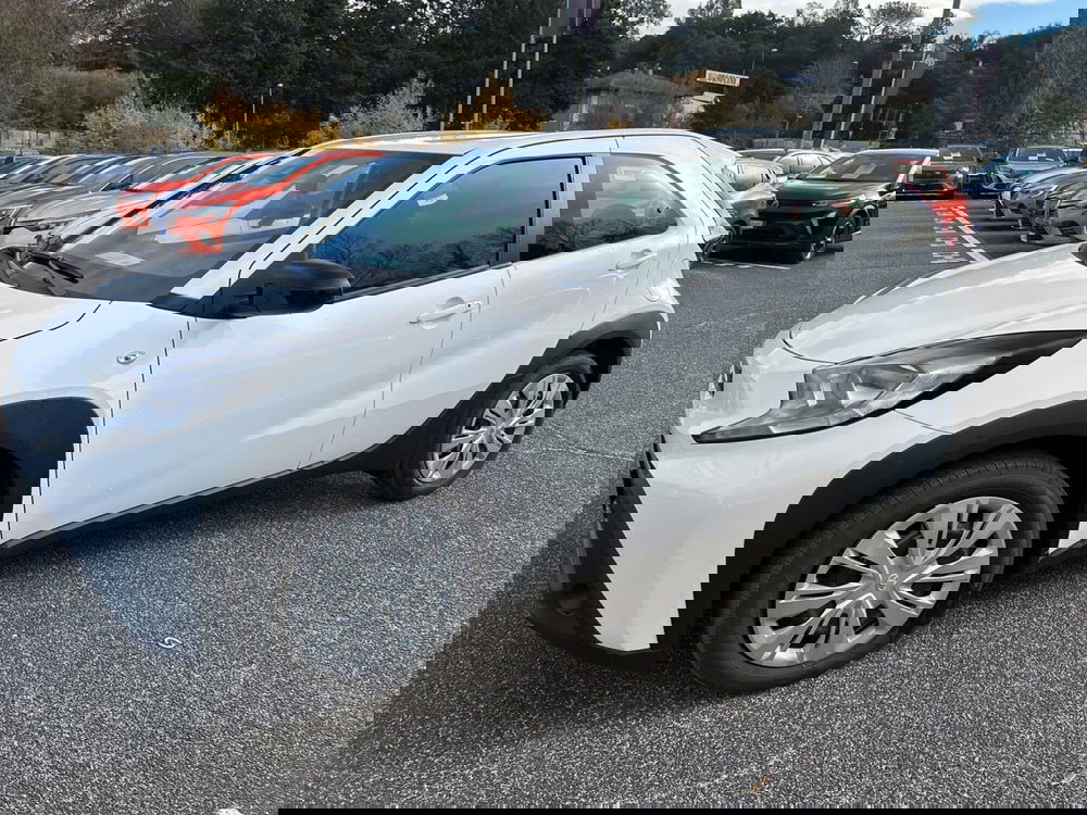 Toyota Aygo X nuova a Latina (8)