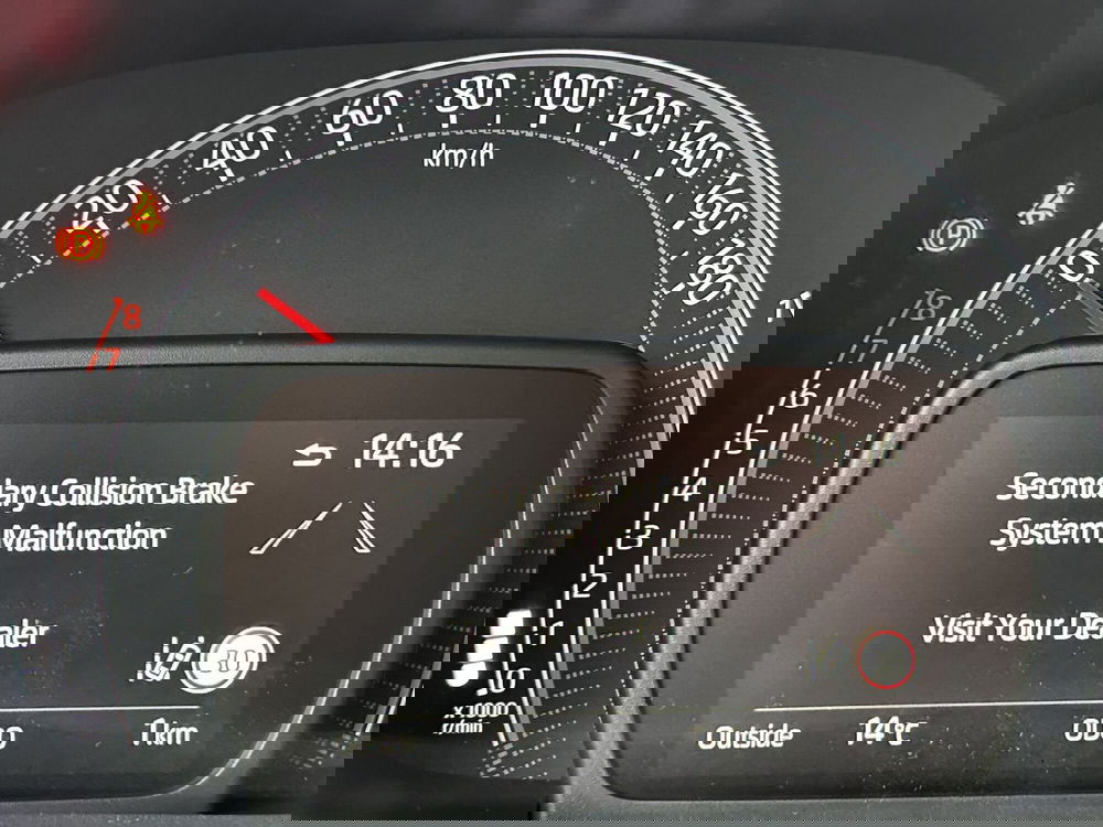 Toyota Aygo X nuova a Latina (13)