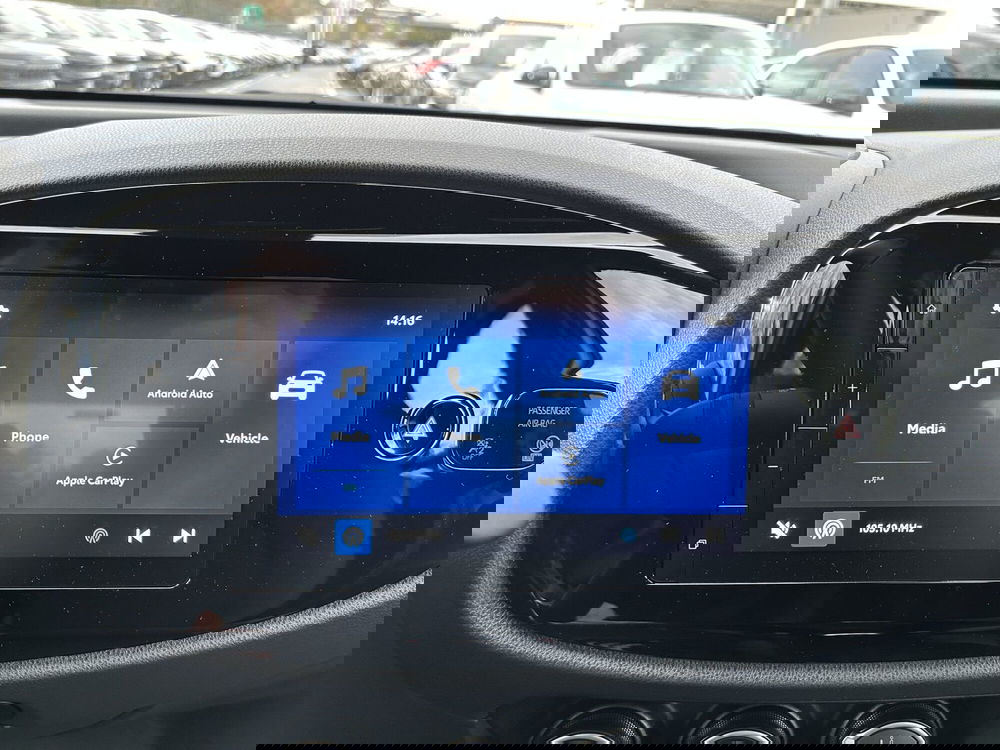 Toyota Aygo X nuova a Latina (15)